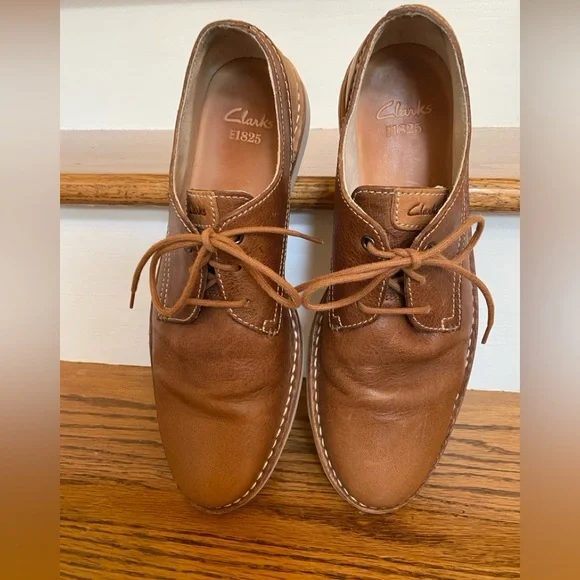 Clarks Men's Size 10M Tan Leather Low Oxford Shoes in EUC - Picture 7 of 16